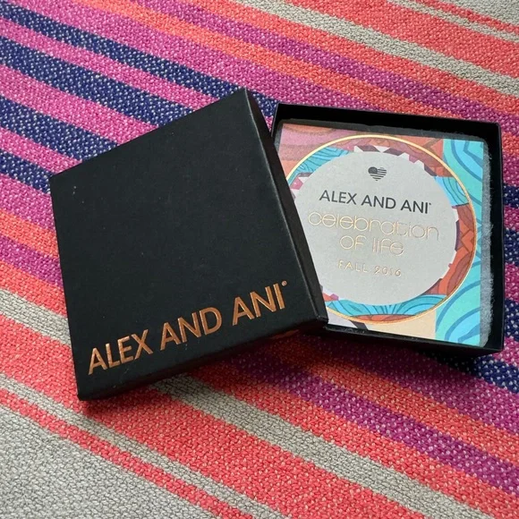 ❕EUC❕Alex & Ani Bracelet - Picture 2 of 4